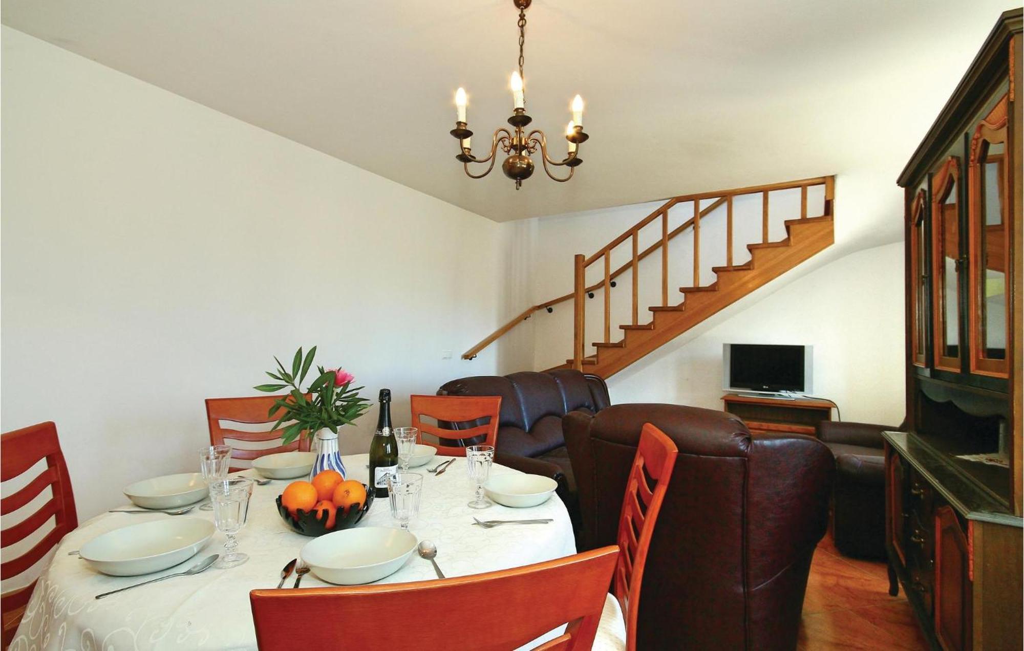 Pet Friendly Home In Ritosin Brig With Wifi Vranici Exterior photo